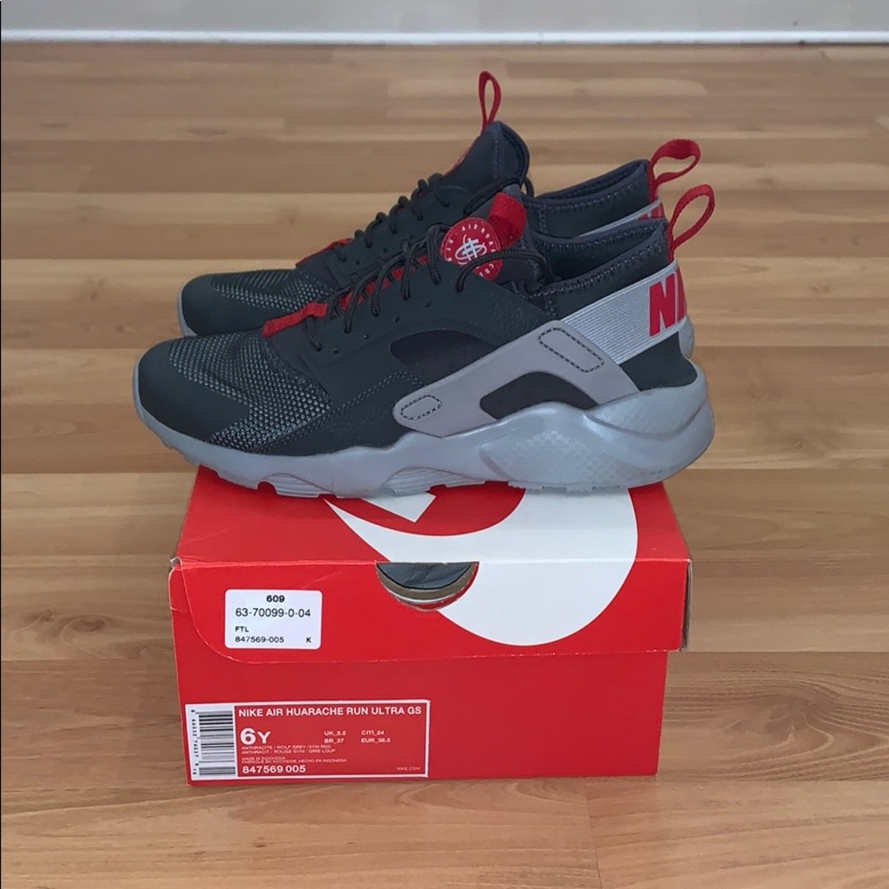 Nike Air Huaraches Run ULTRA GS